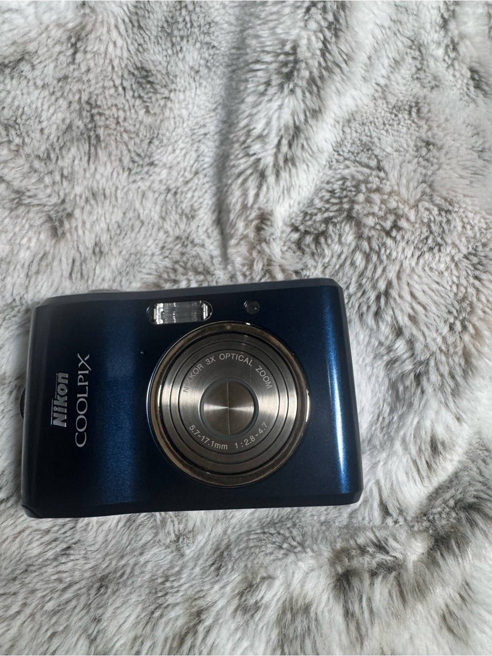 Nikon COOLPIX L18 8.0MP Digital Camera - Blue Tested